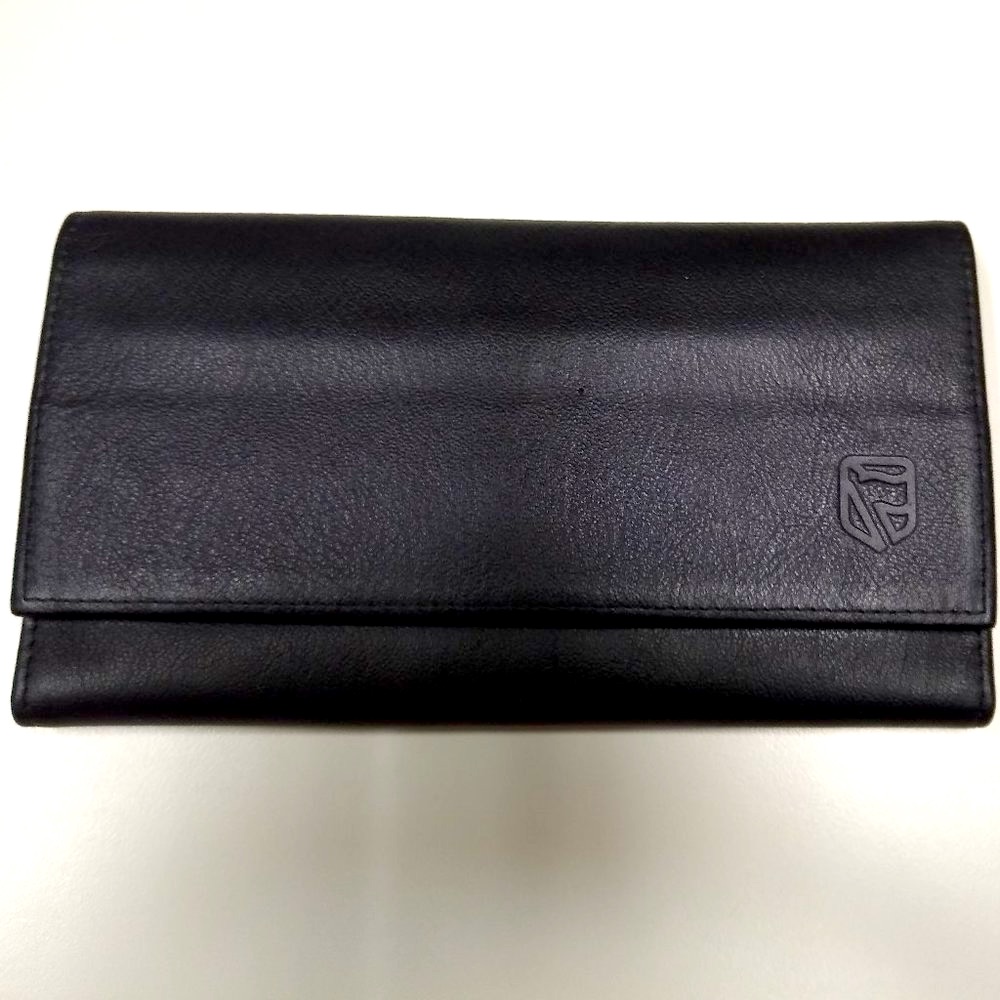 New Italian Designer “Long” Wallet In Supple Italian Calfskin